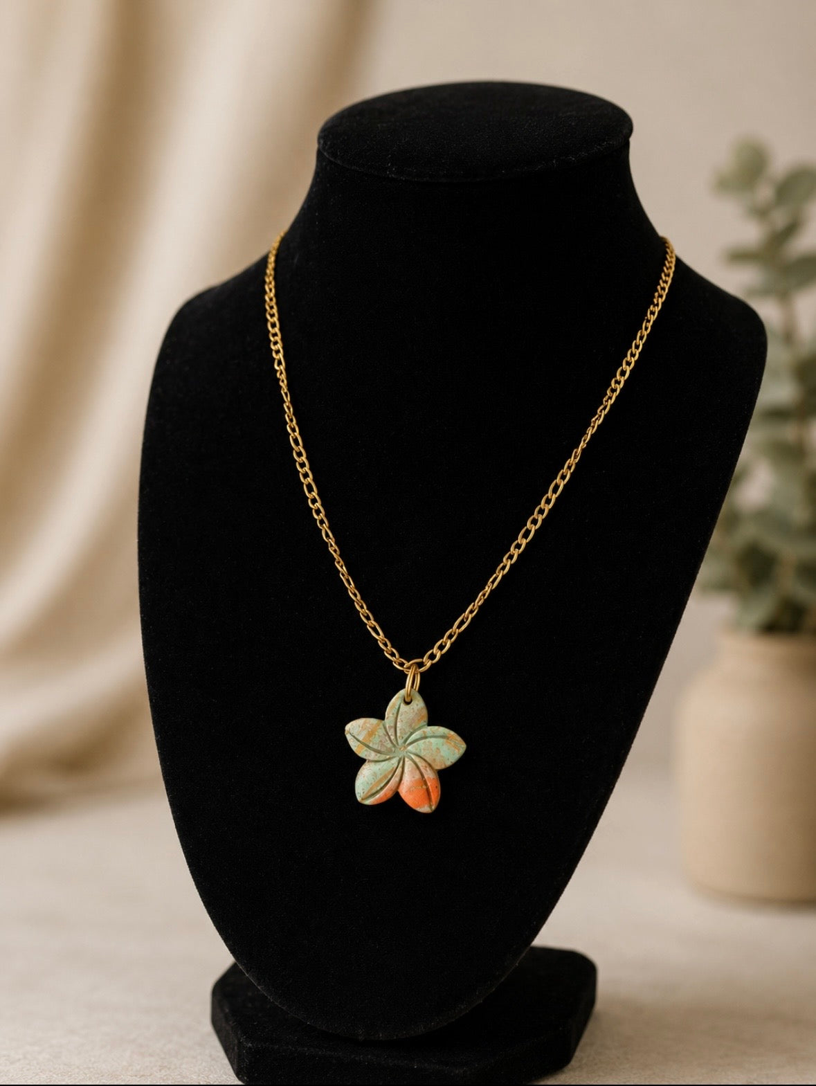 Flore Necklace
